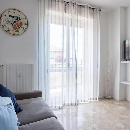 דירה - Parking And Comfort - Spacious Up To 8 Pax *