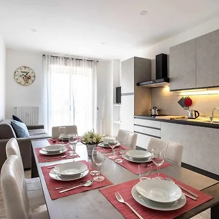 Apartment - Parking And Comfort - Spacious Up To 8 Pax Milan