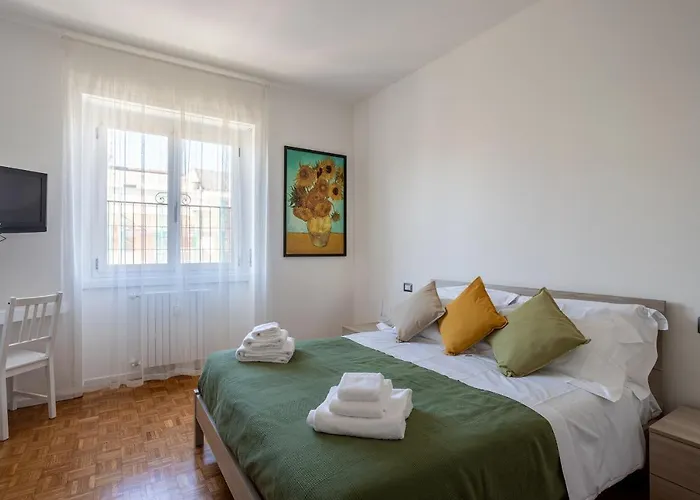 Rent - Parking And Comfort - Spacious Up To 8 Pax Apartment Milan