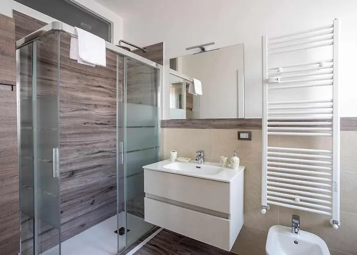 Rent - Parking And Comfort - Spacious Up To 8 Pax Apartment *