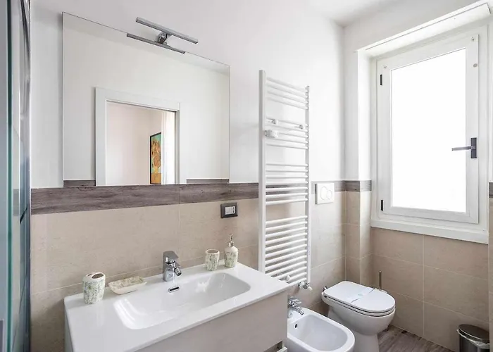 Apartment Rent - Parking And Comfort - Spacious Up To 8 Pax Milan