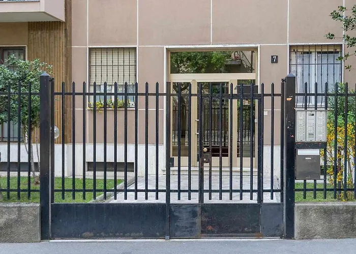 Rent - Parking And Comfort - Spacious Up To 8 Pax * Milan